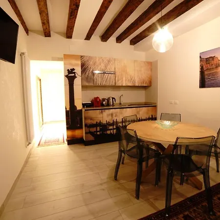 La Residenza Di Carlo Close To Piazza San Marco Apartment Venice
