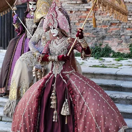 La Residenza Di Carlo Close To Piazza San Marco דירה