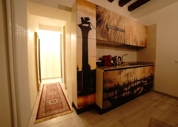 La Residenza Di Carlo Close To Piazza San Marco Apartamento