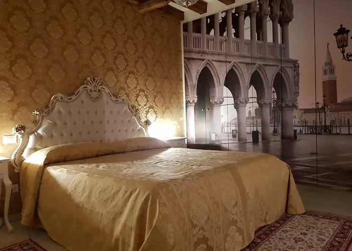 La Residenza Di Carlo Close To Piazza San Marco Apartamento