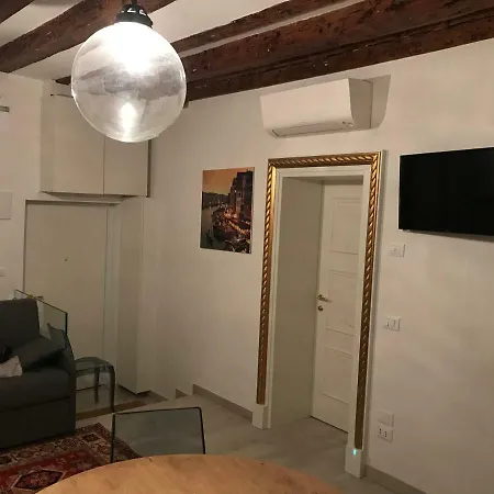 Apartamento La Residenza Di Carlo Close To Piazza San Marco Veneza